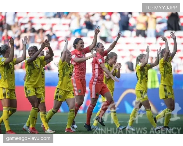 瑞典队新赛季揭幕战打响,黄蓝战袍承载希望与团结 瑞典队新赛季揭幕战打响,黄蓝战袍承载希望与团结