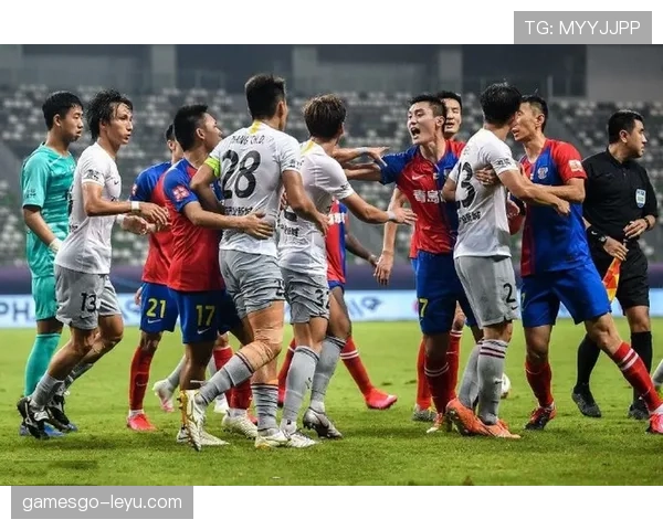 未经许可入场为何可能被红牌罚下?规则拆解 未经许可入场为何可能被红牌罚下?规则拆解