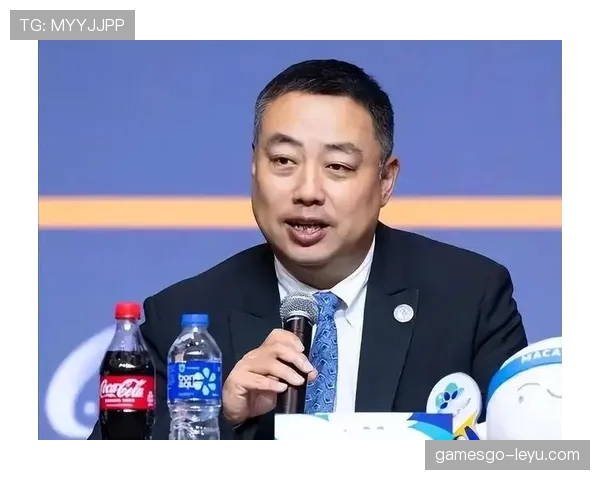 刘国梁一天能换三次西装，背地里的奢侈生活比明星还疯狂？